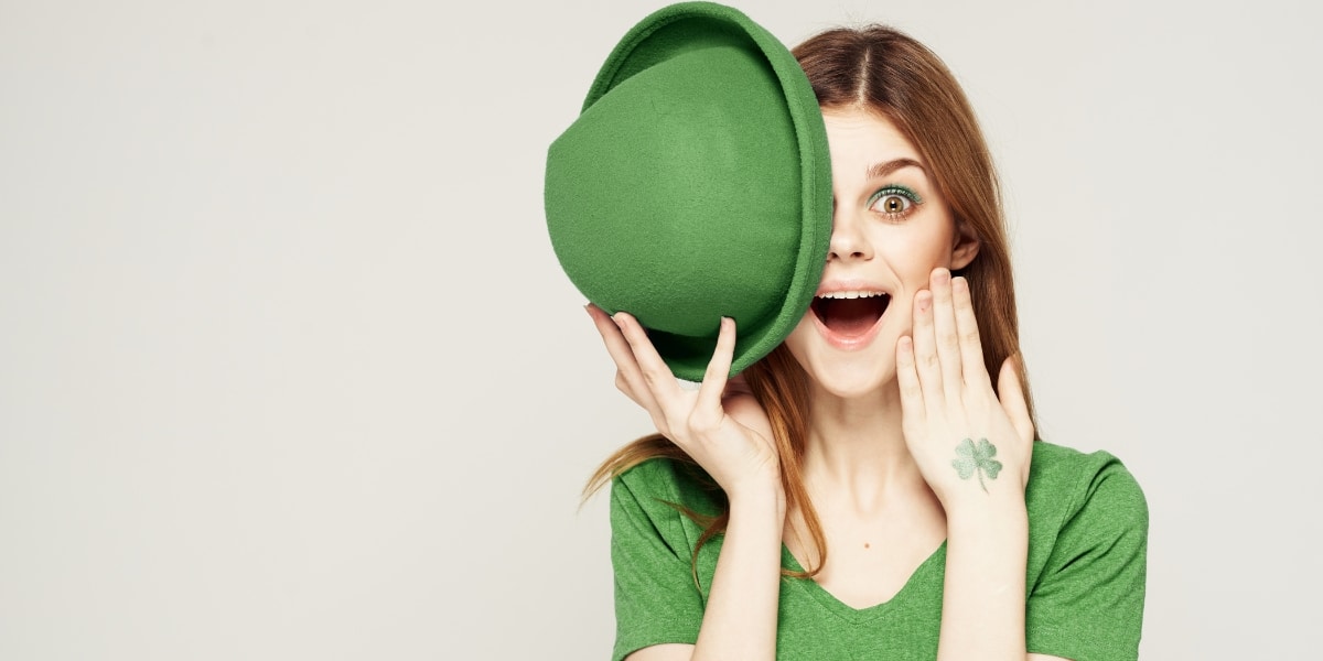 Découvrez la tradition de la Saint-Patrick : origines et célébrations actuelles
