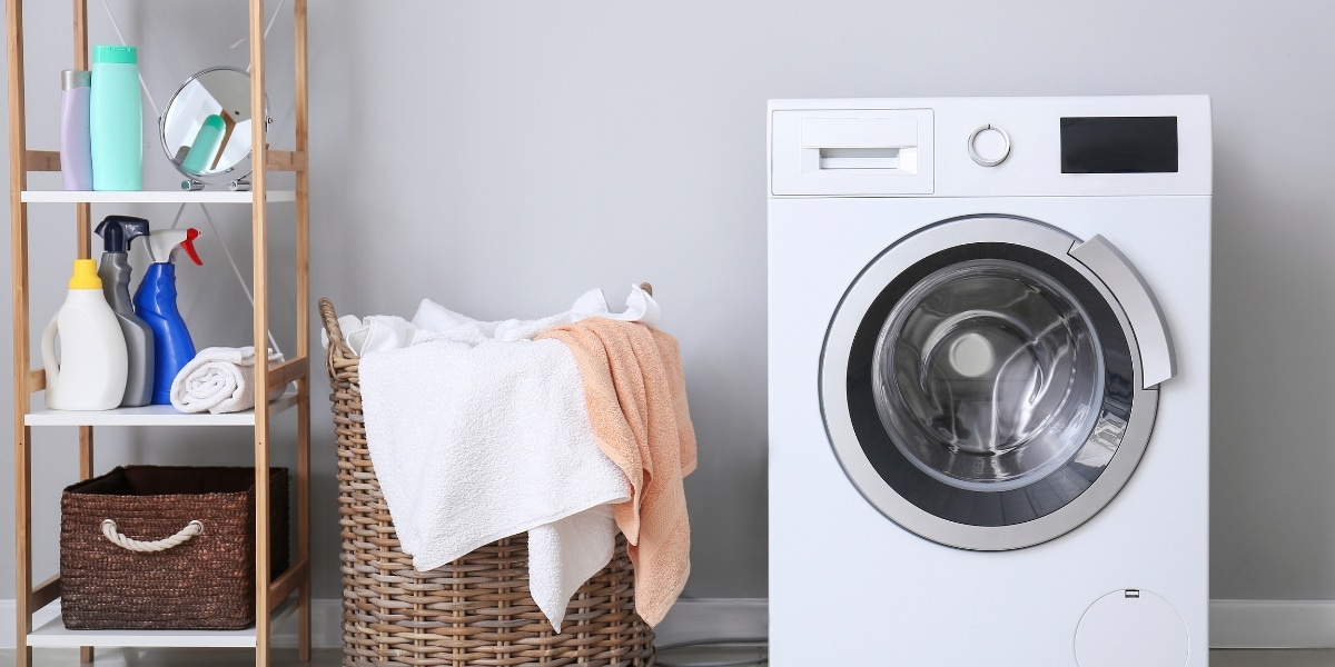 Découvrez les bienfaits insoupçonnés des feuilles de laurier pour un linge impeccable en machine !
