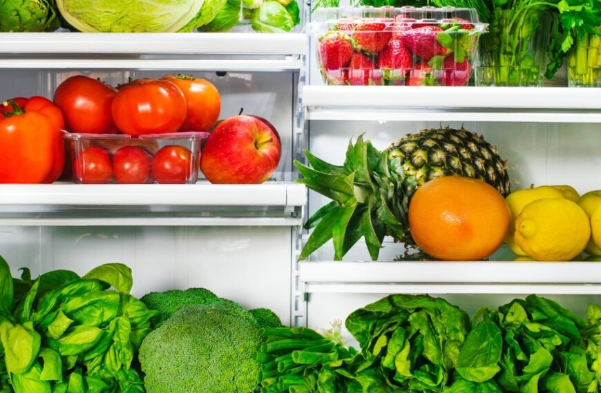 Découvrez l'astuce ultime pour conserver vos fruits et légumes plus longtemps au réfrigérateur !