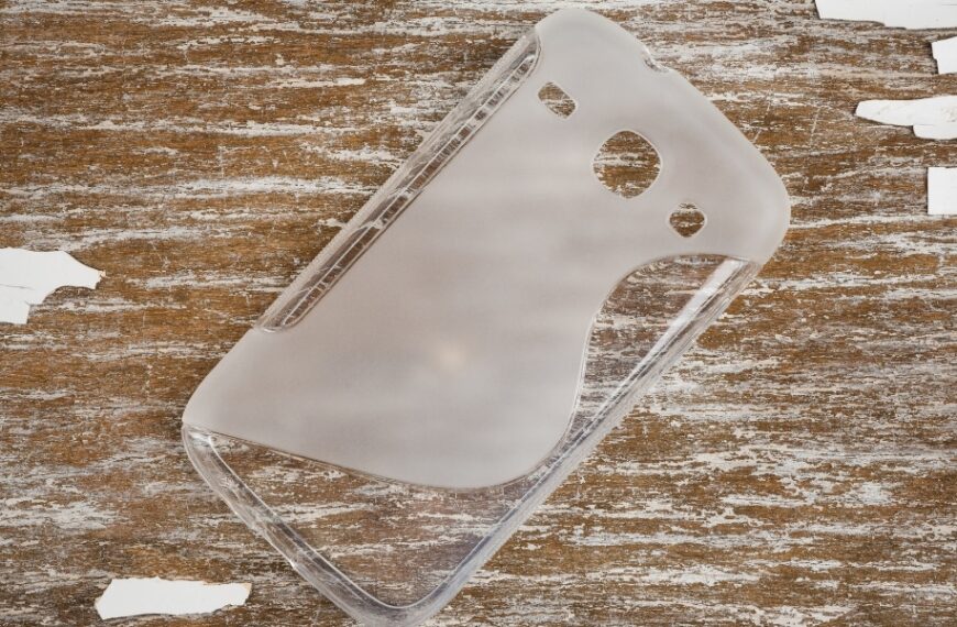 Redonnez de l'éclat à votre coque transparente jaunie avec ces 3 astuces naturelles pratiques !