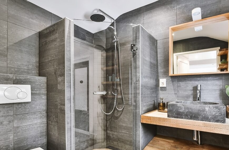 Découvrez ces conseils étonnants pour une salle de bain minimaliste et sans encombrement qui changera votre vie !
