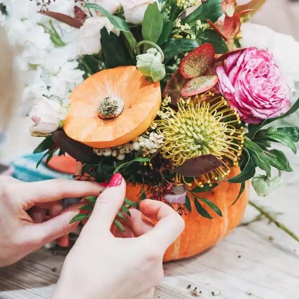 Donnez un coup de frais à votre maison avec des compositions florales simples à réaliser !