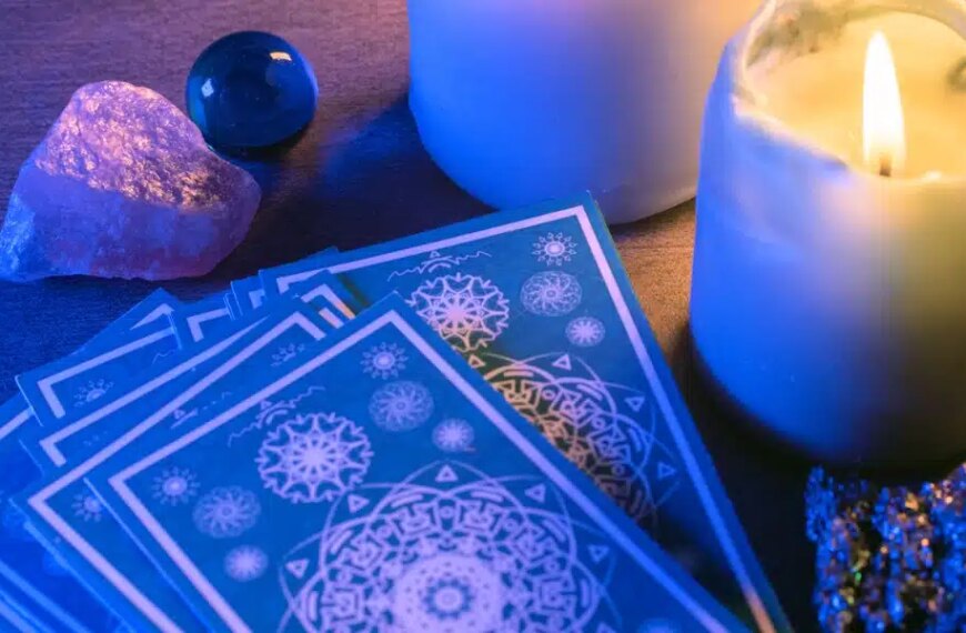 Prévisions astrologiques du 23 juillet 2024 : Découvrez les influences du tarot sur votre journée