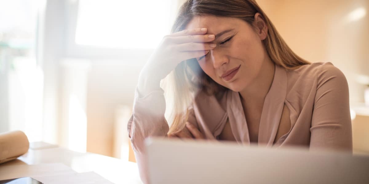 Gérer l'anxiété, les migraines et les sautes d'humeur : conseils pour reconnaître une pathologie grave sous-estimée