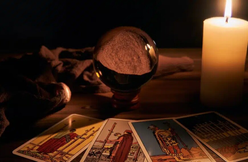 Le Tarot révèle les énergies cosmiques du 25 juillet 2024 : Découvrez comment la Lune et Mars influenceront votre journée