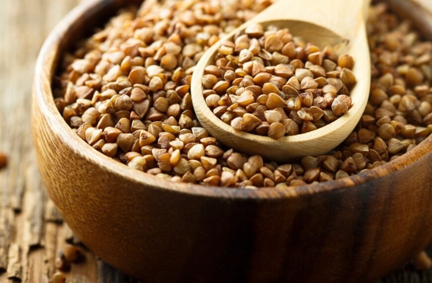Quels sont les bienfaits des graines de sarrasin et comment les utiliser en cuisine ?