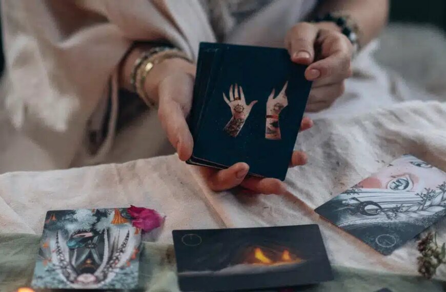 Prévisions astrologiques du tarot pour le 21 août 2024 : Exploration des énergies cosmiques