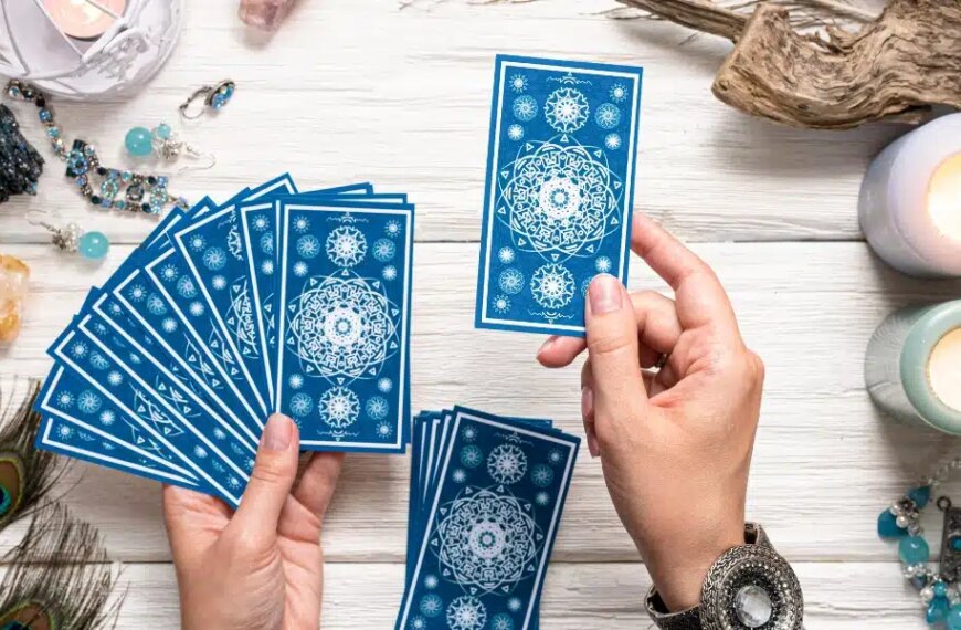 Prévisions astrologiques du 03 août 2024 : tirage de tarot et énergies universelles
