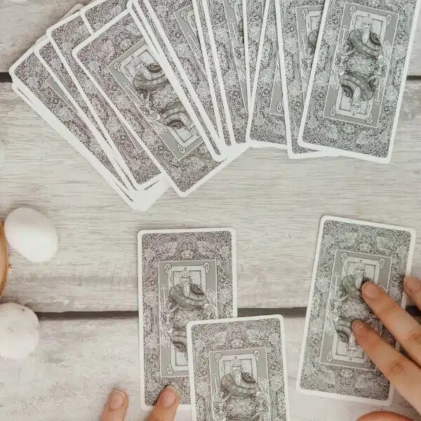 22 août 2024 : Dévoilez les mystères de votre journée avec le tarot