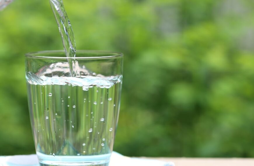 Comment purifier l'eau du robinet avec des astuces simples mais super efficaces ?