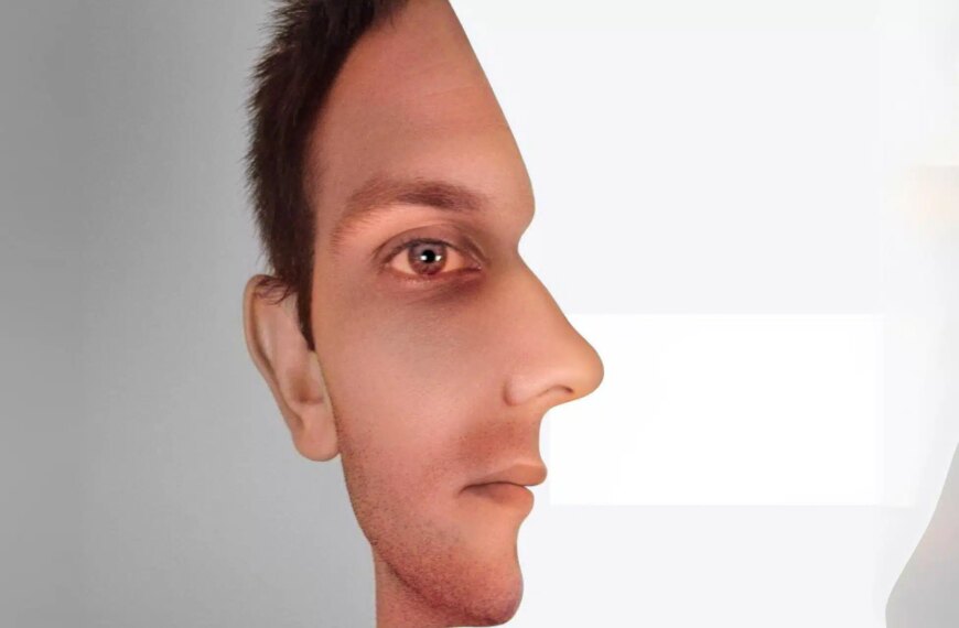 Personality test: Reveal the secrets of your deepest nature by choosing between the man in profile or the man in front!