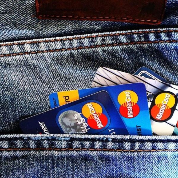 How do you choose your online bank to save money?