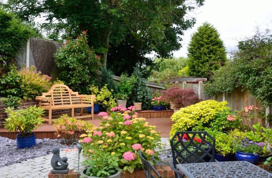How can you maximize the space in your small garden to make it a true haven of peace?